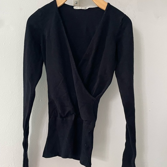 Black Wrap Top - Picture 2 of 4